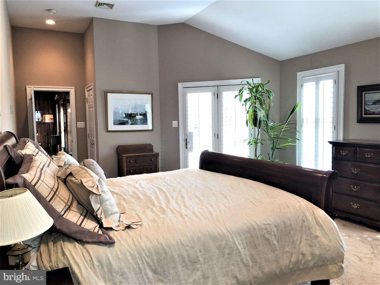 12401 Beall Spring Road Potomac, MD 20854 - Photo 20 of 28