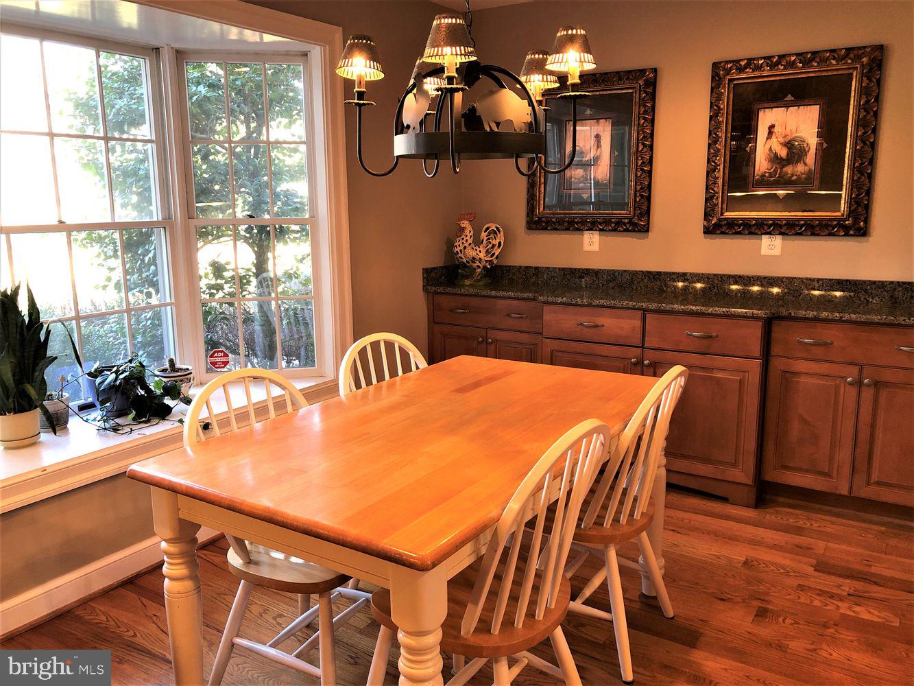 12401 Beall Spring Road Potomac, MD 20854 - Photo 10 of 28