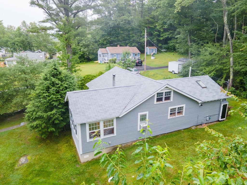 8 Fire Road 13 Strafford, NH 03884 - Photo 4 of 40