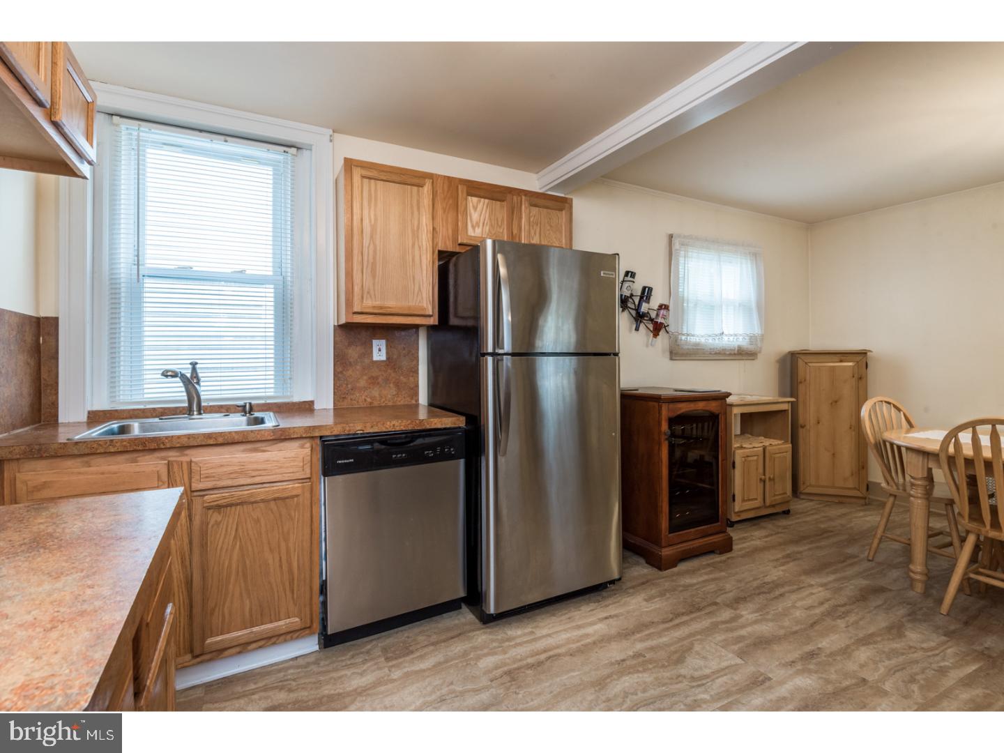 118 Kenmore Road Upper Darby, PA 19082 - Photo 12 of 25 Kitchen