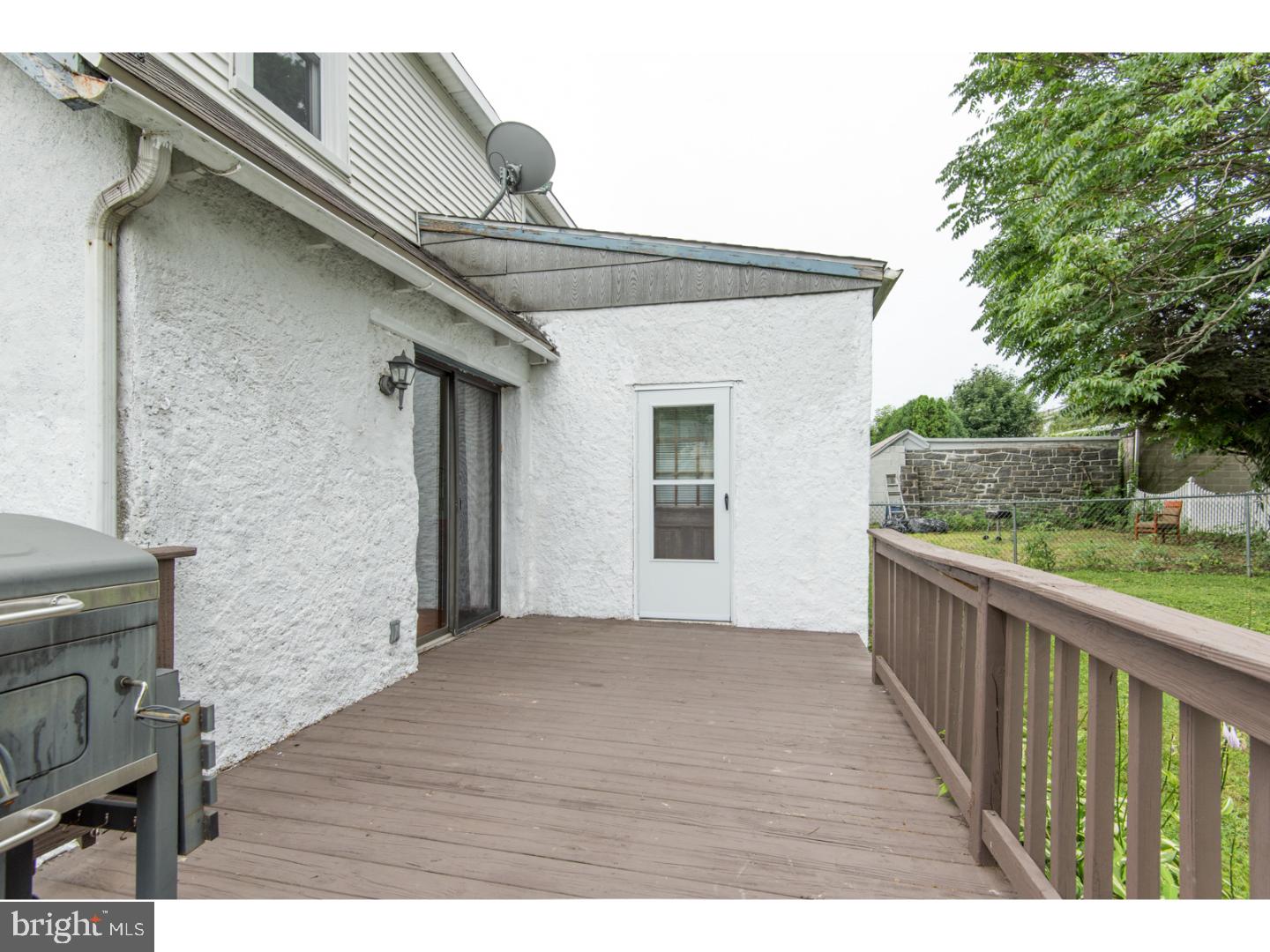 118 Kenmore Road Upper Darby, PA 19082 - Photo 20 of 25 Deck