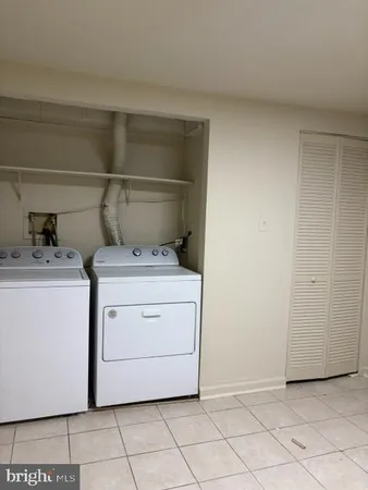 $370,000 | 6976 Knighthood Lane, Columbia, MD 21045