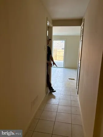 $370,000 | 6976 Knighthood Lane, Columbia, MD 21045