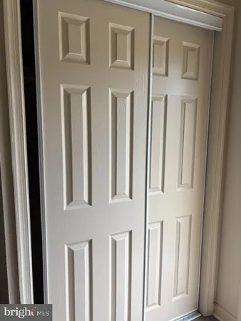 $370,000 | 6976 Knighthood Lane, Columbia, MD 21045