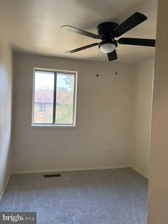 $370,000 | 6976 Knighthood Lane, Columbia, MD 21045