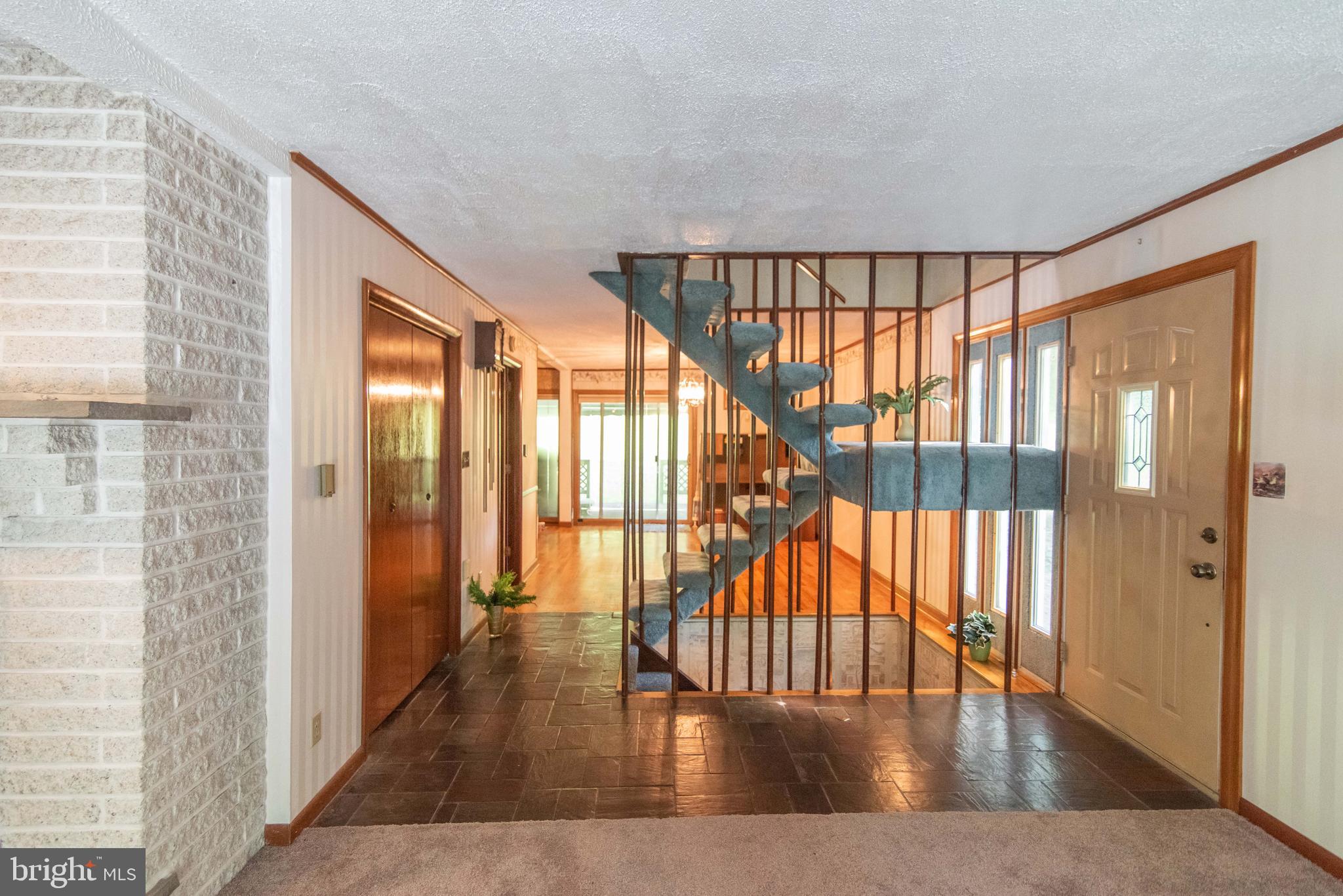 990 Quarry Road Gap, PA 17527 - Photo 16 of 62 Foyer