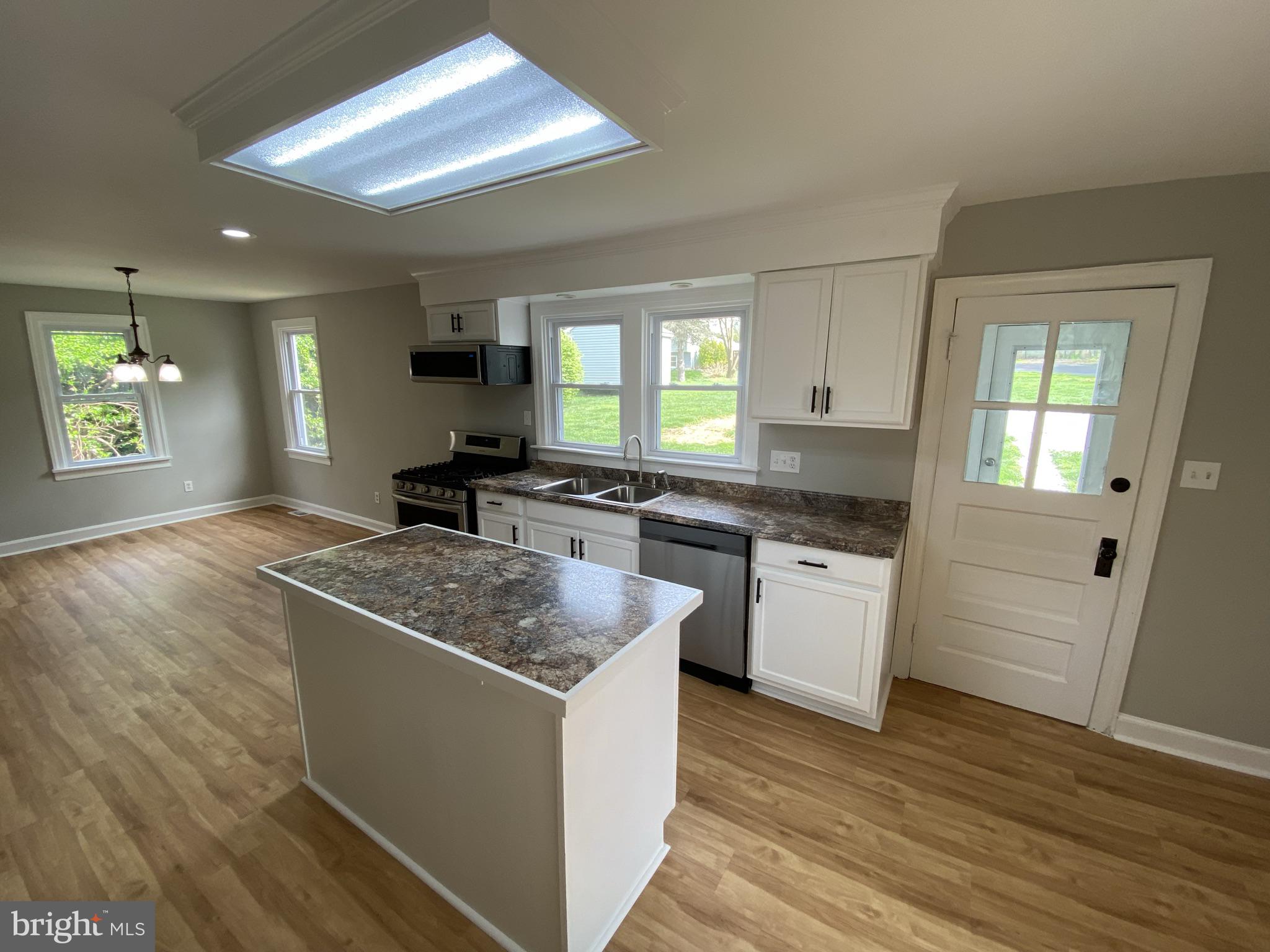 2013 Sandymount Road Finksburg, MD 21048 - Photo 8 of 30