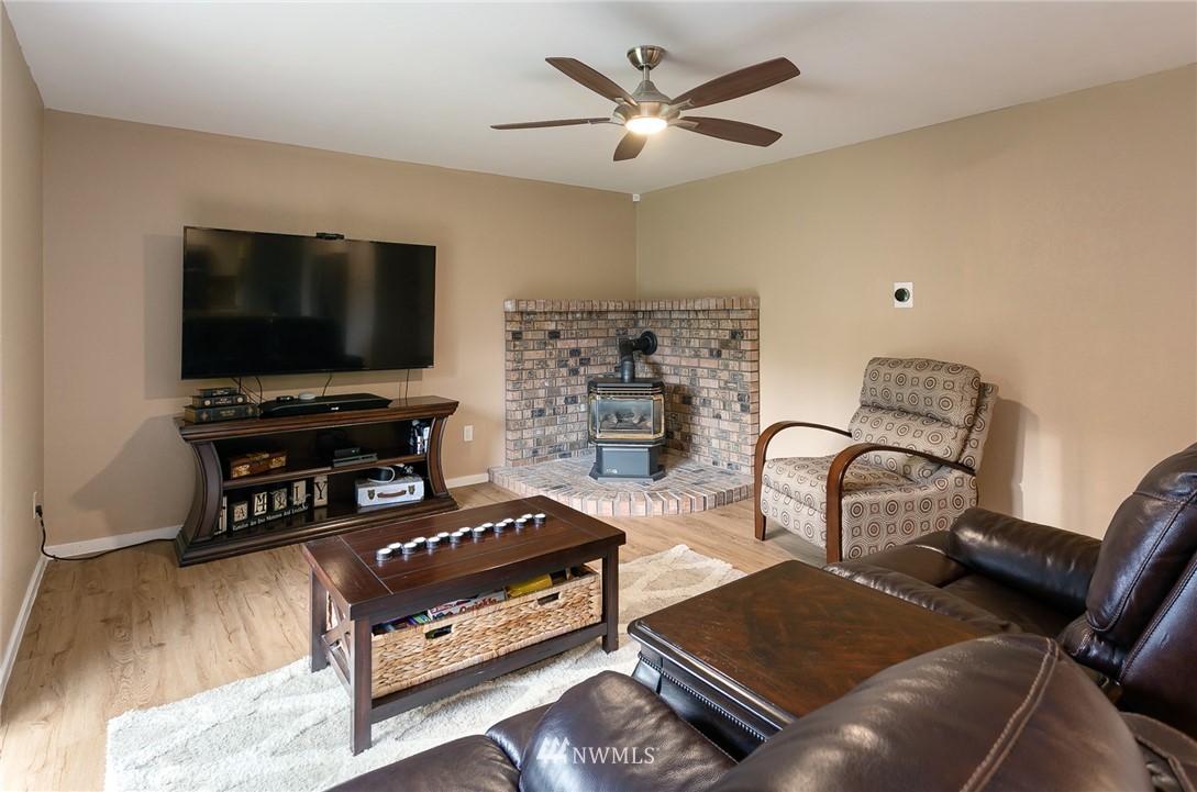 363 West Pole Road Lynden, WA 98264 - Photo 16 of 25