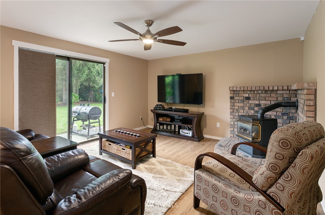 363 West Pole Road Lynden, WA 98264 - Photo 17 of 25