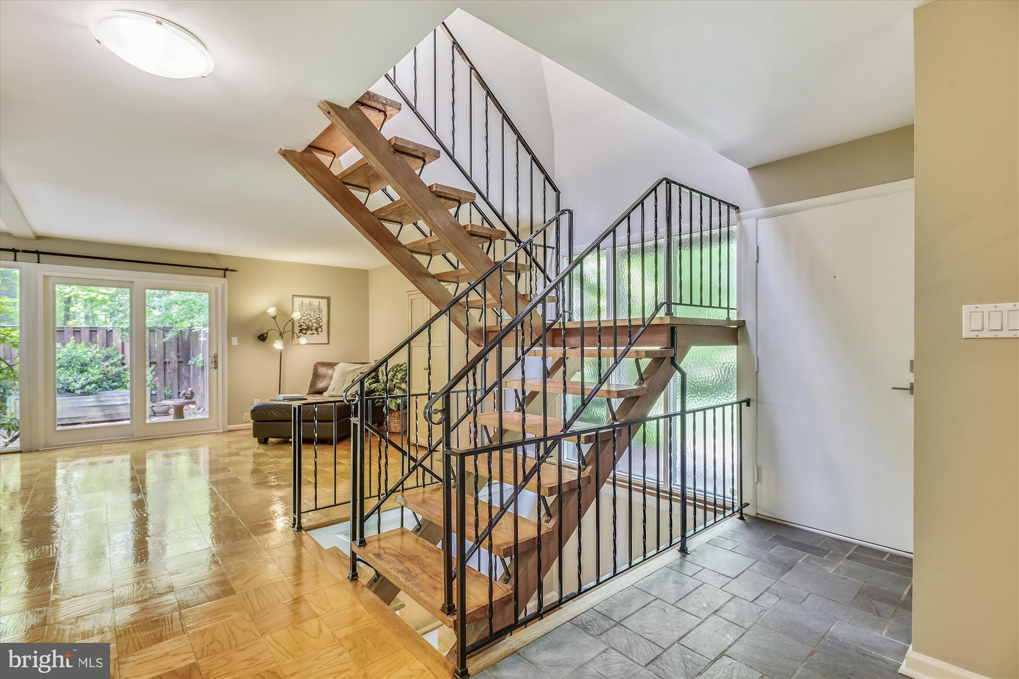 2410 Bugle Lane Reston, VA 20191 - Photo 16 of 65 Refreshingly Open spaces! A rare find!