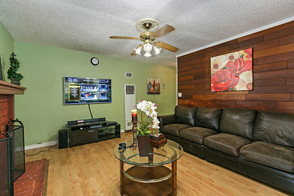 13837 Powers Road Poway, CA 92064 - Photo 4 of 24
