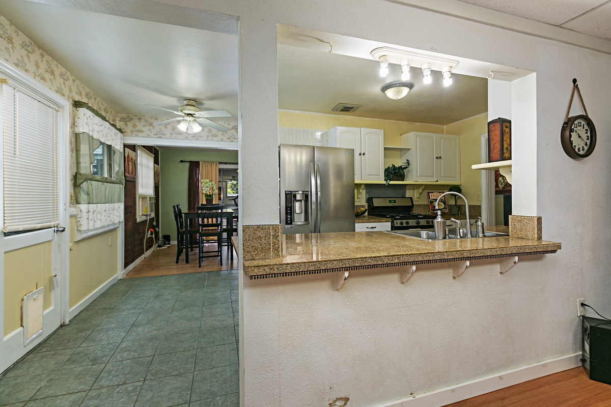 13837 Powers Road Poway, CA 92064 - Photo 8 of 24