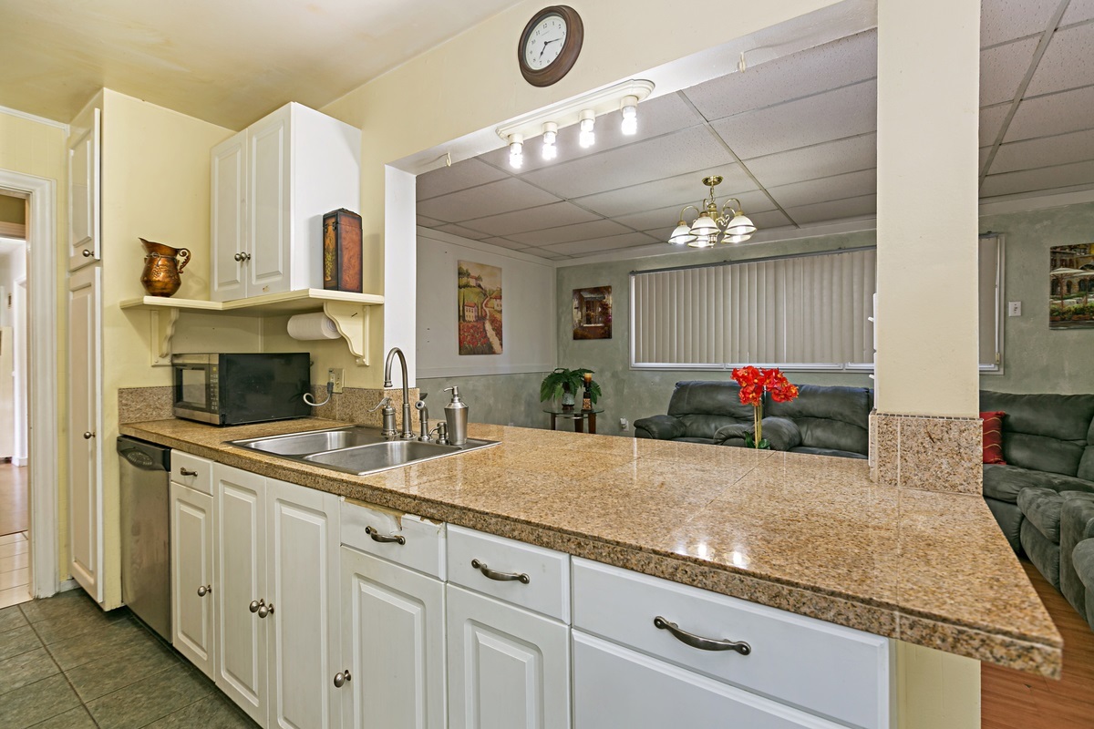 13837 Powers Road Poway, CA 92064 - Photo 10 of 24