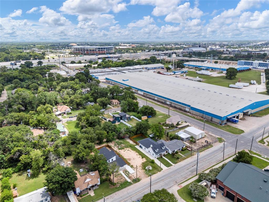 721 Taylor Street Waco, TX 76704 - Photo 25 of 28 an aerial view of a city