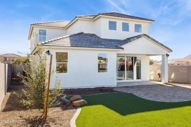 $829,990 | 2531 East Villa Linda Drive, Phoenix, AZ 85024