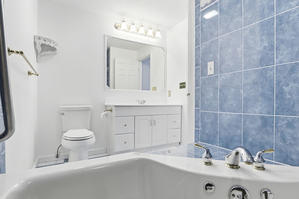 20 Bellingham Court, Unit 20 Middleton, MA 01949 - Photo 19 of 42