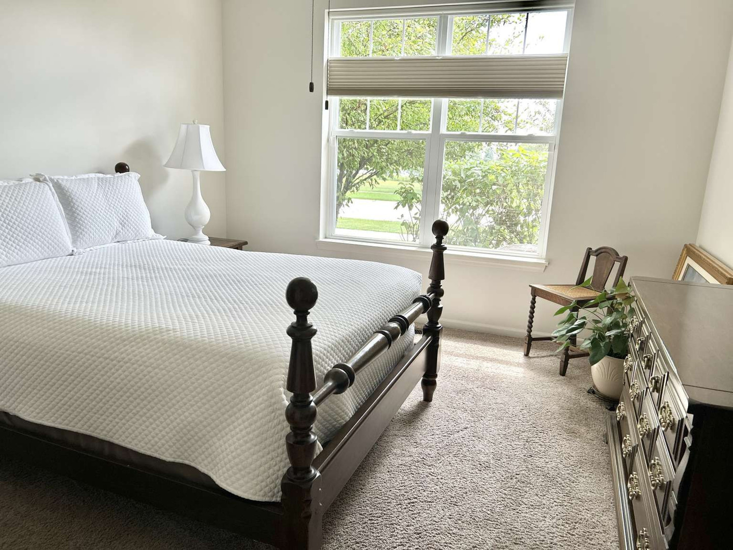 2603 Avondale Circle Naperville, IL 60564 - Photo 10 of 22 a bed room with a bed and a chair