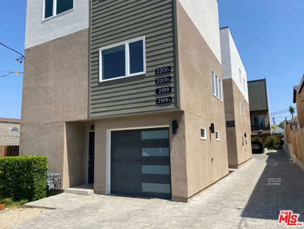 $3,380 | 2199 West Court Street, Los Angeles, CA 90026