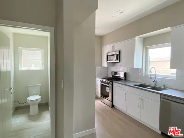 $3,380 | 2199 West Court Street, Los Angeles, CA 90026