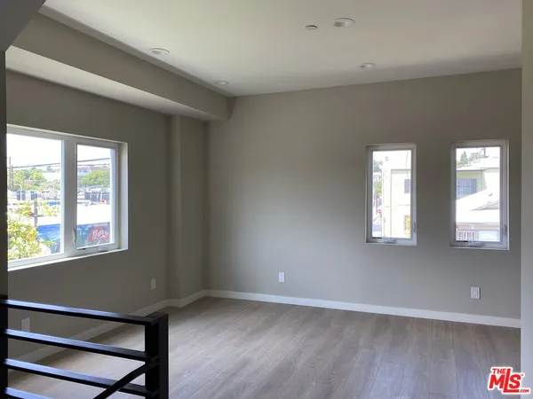 $3,380 | 2199 West Court Street, Los Angeles, CA 90026