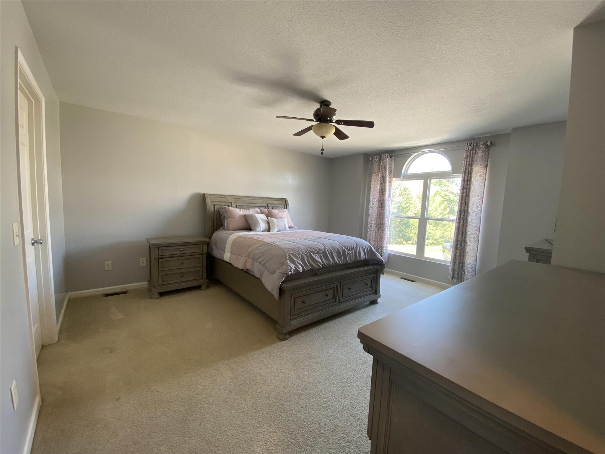 10129 Oak Trail Road Fort Wayne, IN 46825 - Photo 3 of 30 Gallery Image 3