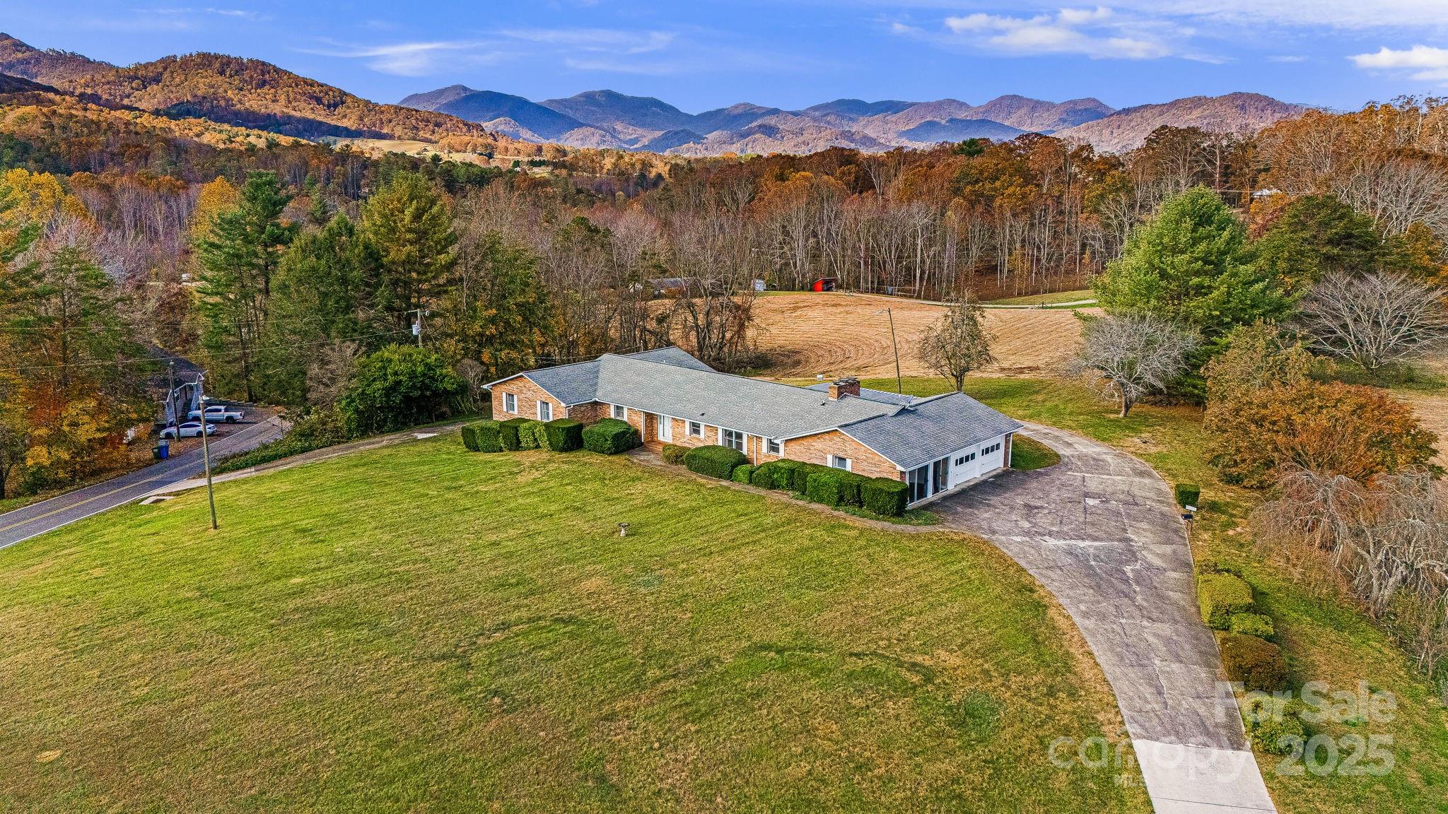 7 Brookshire Road Leicester, NC 28748 - Photo 31 of 48
