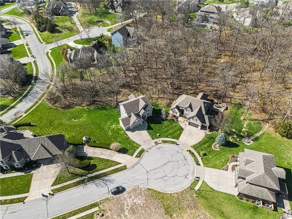 $625,000 | 1585 Sugar Maple Lane, Liberty, MO 64068