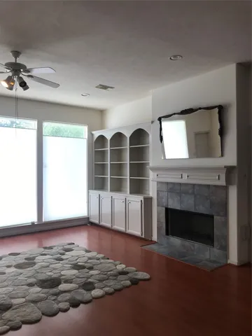 $2,800 | 2429 Chantilly Lane, Conroe, TX 77384