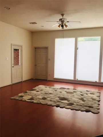 $2,800 | 2429 Chantilly Lane, Conroe, TX 77384