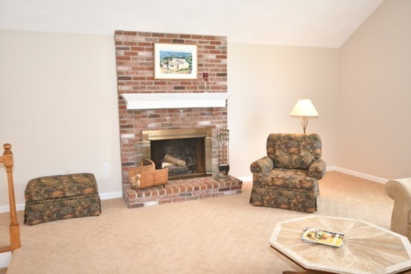 22 Noel Road Andover, MA 01810 - Photo 7 of 29 Gallery Image 7