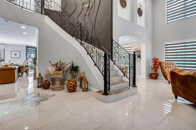 a view of entryway and hall