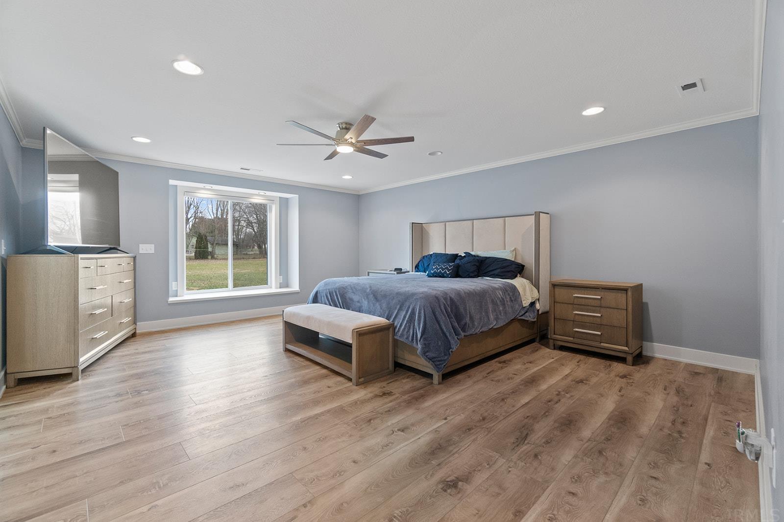 13235 Leo Road Leo, IN 46765 - Photo 14 of 27 Gallery Image 14
