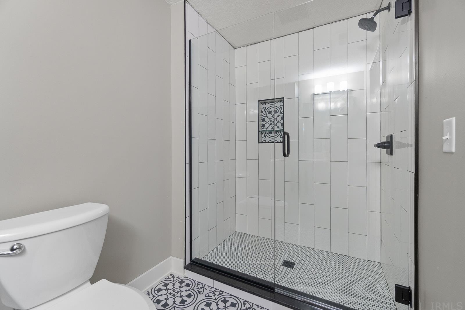 13235 Leo Road Leo, IN 46765 - Photo 19 of 27 Gallery Image 19