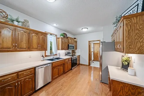 $405,000 | 9400 North Campbell Court, Kansas City, MO 64155