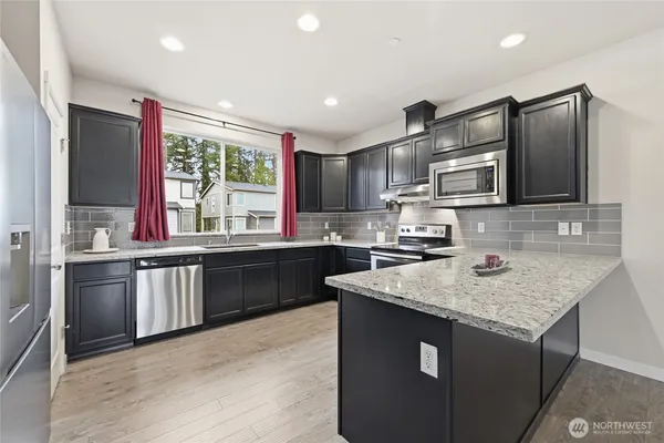 $610,000 | 1916 78th Place Southeast, Everett, WA 98203