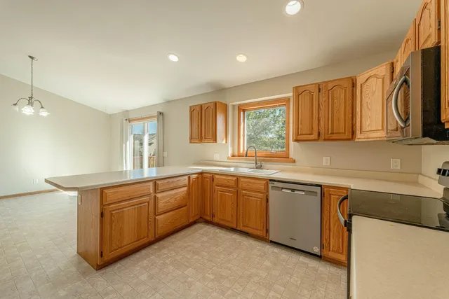 $725,000 | N9560 County Hwy CC, Belleville, WI 53508