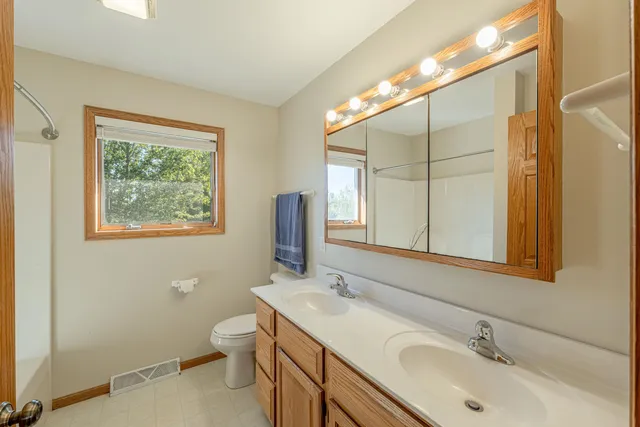 $725,000 | N9560 County Hwy CC, Belleville, WI 53508