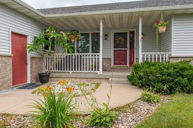 $725,000 | N9560 County Hwy CC, Belleville, WI 53508