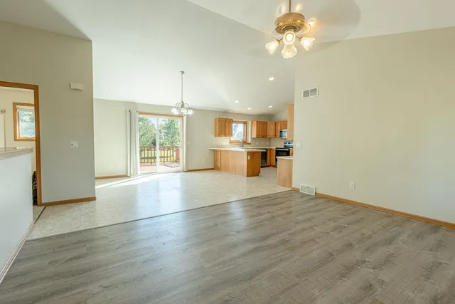 $725,000 | N9560 County Hwy CC, Belleville, WI 53508