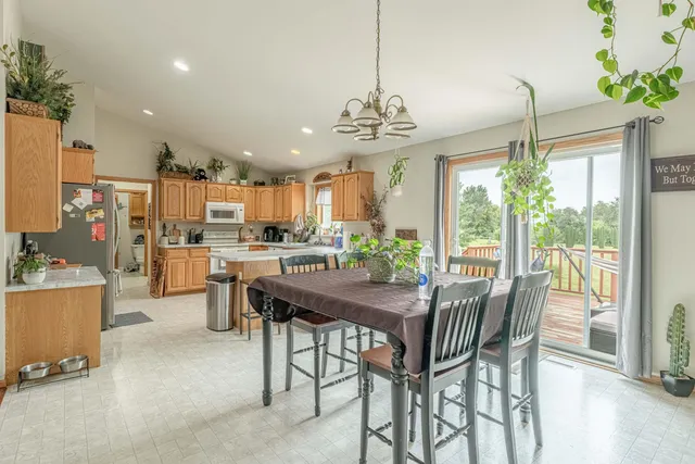 $725,000 | N9560 County Hwy CC, Belleville, WI 53508