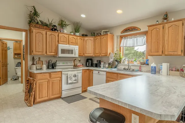 $725,000 | N9560 County Hwy CC, Belleville, WI 53508