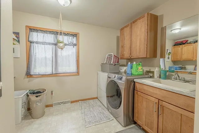 $725,000 | N9560 County Hwy CC, Belleville, WI 53508