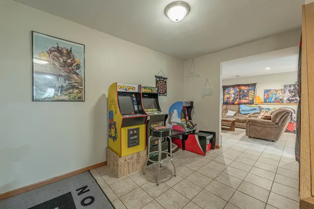 $725,000 | N9560 County Hwy CC, Belleville, WI 53508