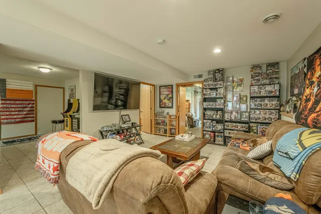 $725,000 | N9560 County Hwy CC, Belleville, WI 53508