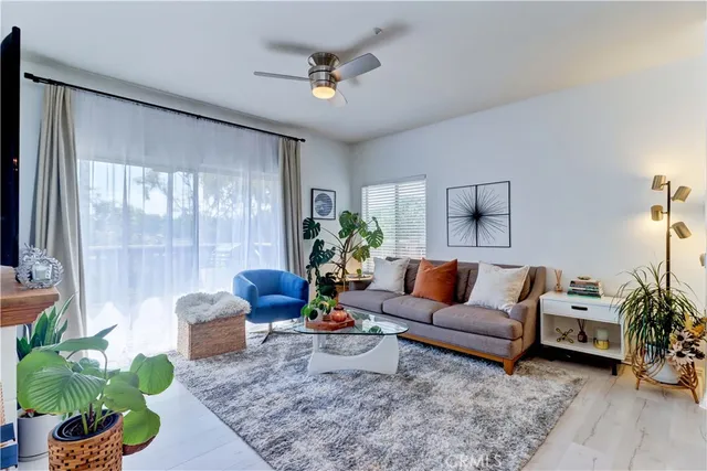 $600,000 | 2960 Champion Way, Unit 1814, Tustin, CA 92782