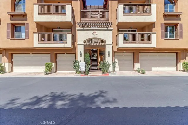 $600,000 | 2960 Champion Way, Unit 1814, Tustin, CA 92782