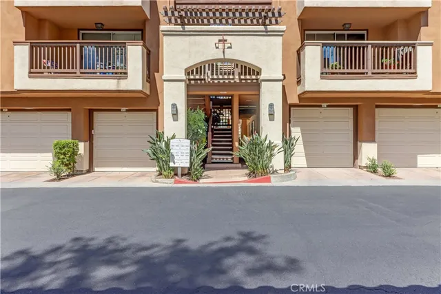 $600,000 | 2960 Champion Way, Unit 1814, Tustin, CA 92782