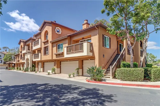 $600,000 | 2960 Champion Way, Unit 1814, Tustin, CA 92782