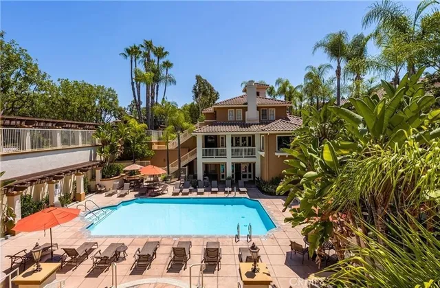 $600,000 | 2960 Champion Way, Unit 1814, Tustin, CA 92782