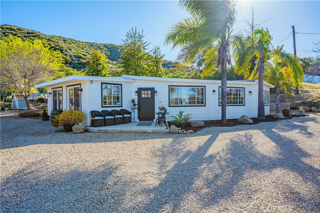 20241 Grand Wildomar Ca  